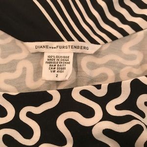 Diane Von Furstenberg sleeveless dress